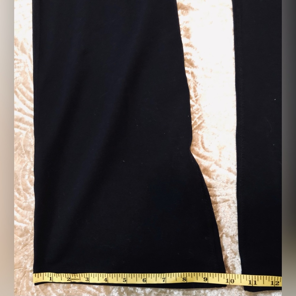 NWT LORNA JANE “Desire” Active stretch pants, flared at ankle. No flaws. - Picture 8 of 11